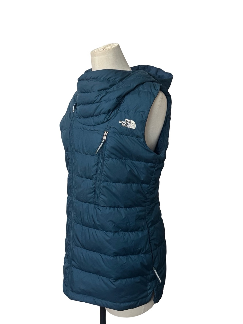 THE NORTH FACE - Niche Hooded Down Vest - Women's - Picture 6 of 9